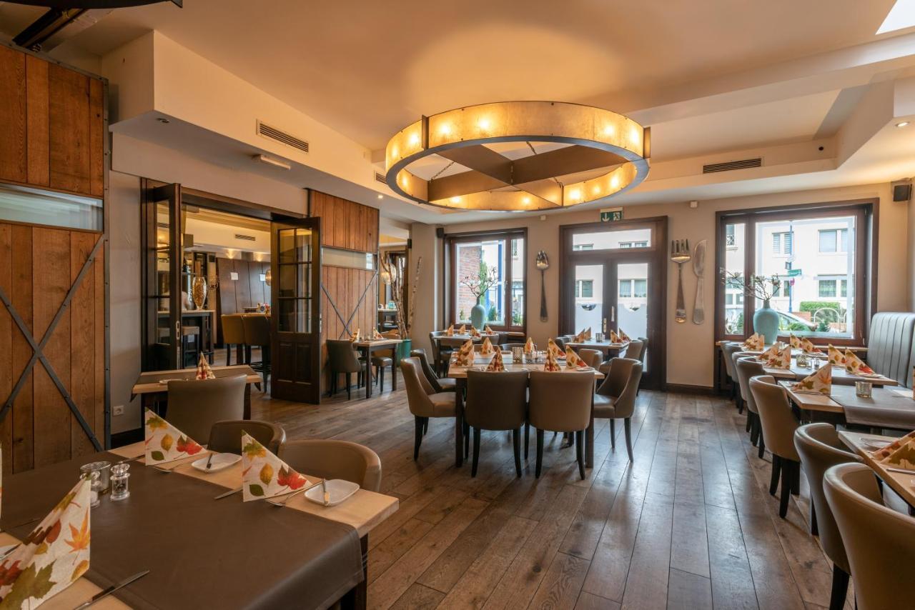 Zur Krone Hotel